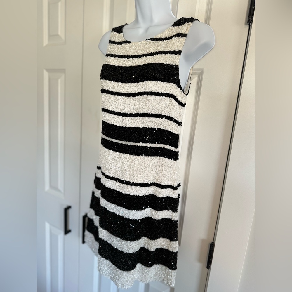 Alice + Olivia Silk Black & White Sequin Shift Dress